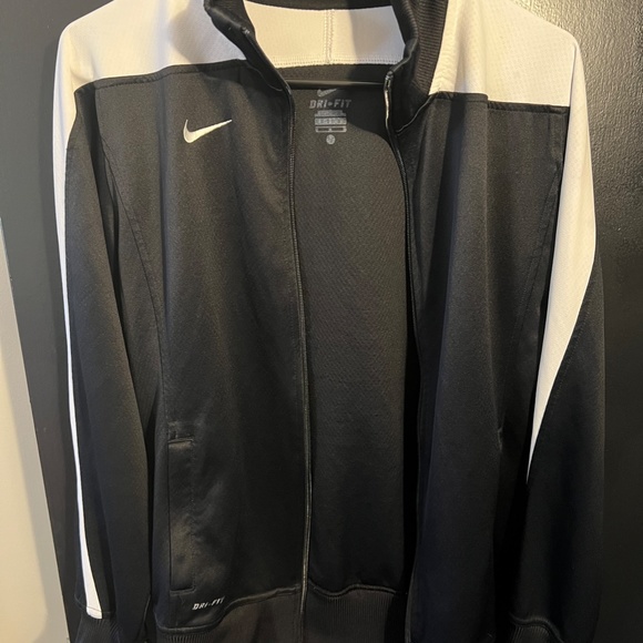 Men's Nike Dri Fit Full Zip Jacket - Picture 2 of 4